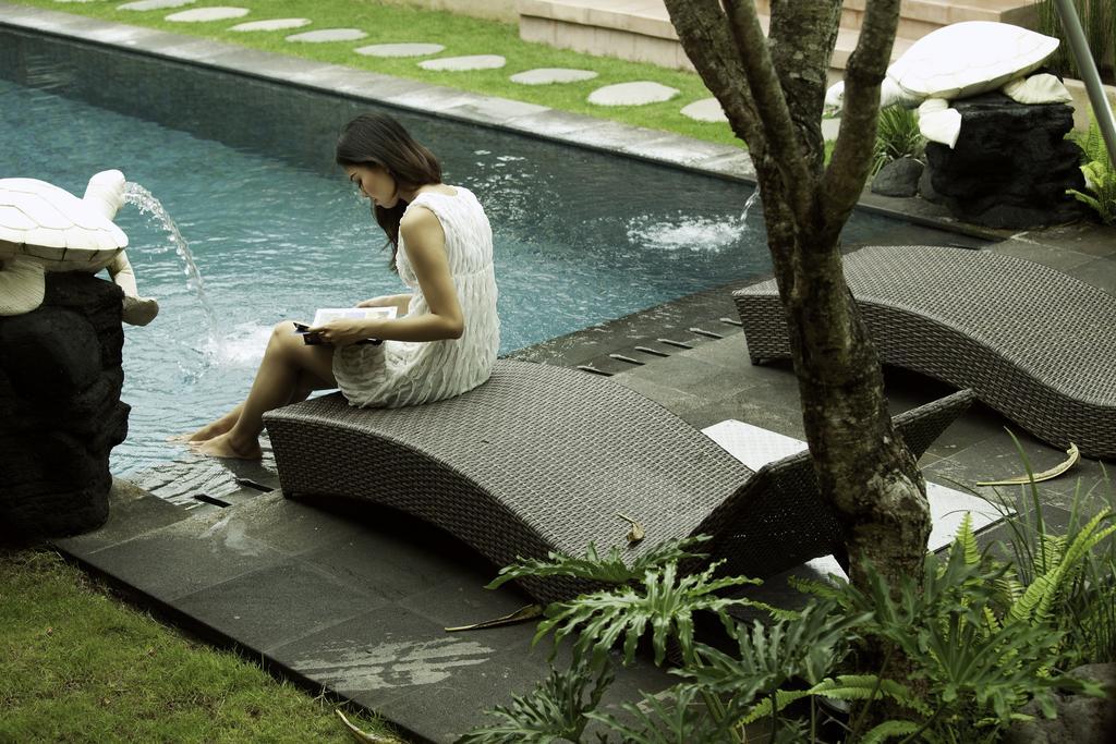 Batu Alam Villa Batubulan  Luaran gambar